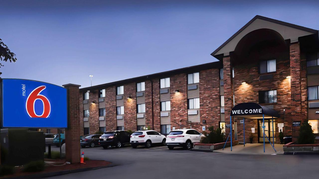 Motel 6-Milwaukee, Wi - Glendale Bagian luar foto