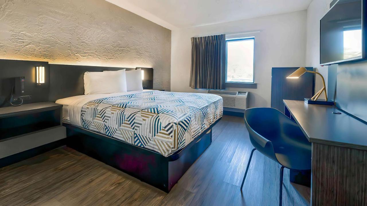 Motel 6-Milwaukee, Wi - Glendale Bagian luar foto