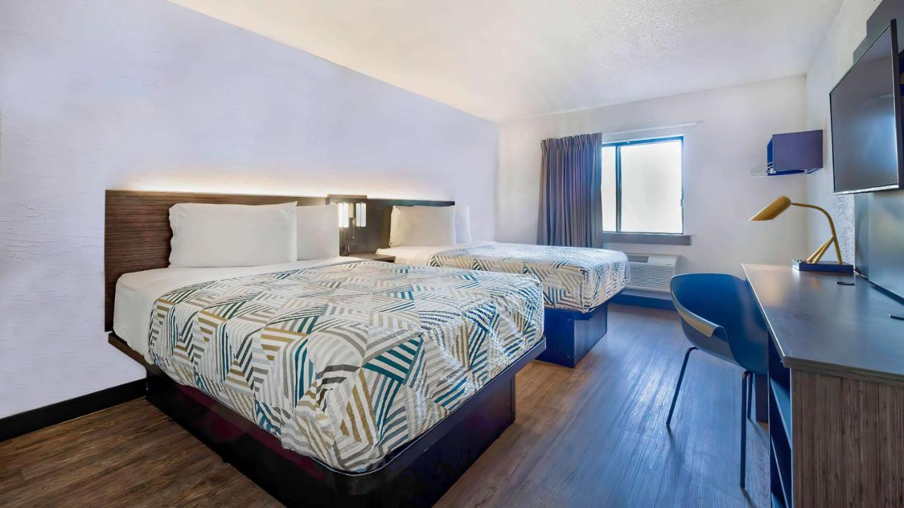 Motel 6-Milwaukee, Wi - Glendale Bagian luar foto