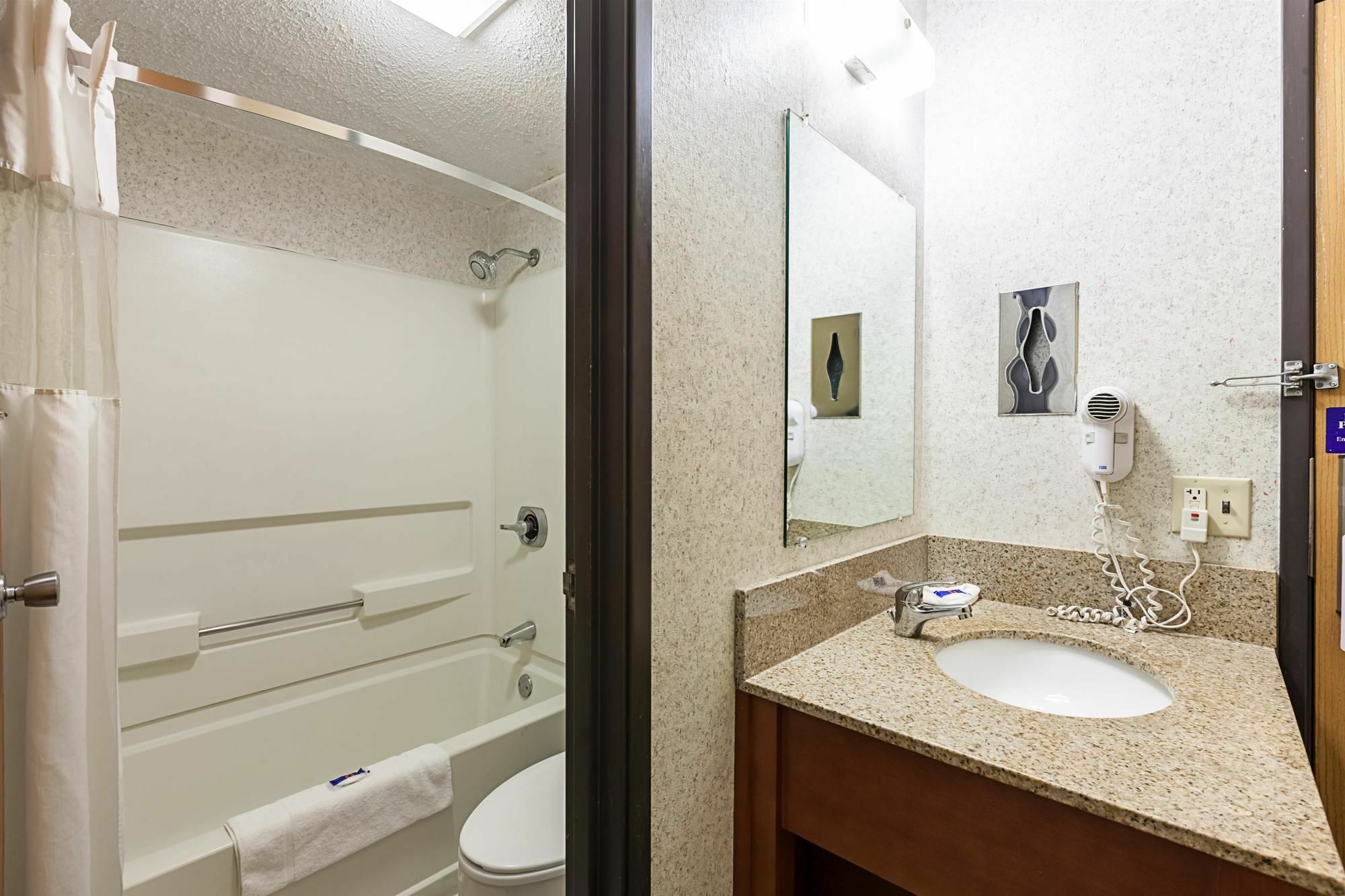 Motel 6-Milwaukee, Wi - Glendale Bagian luar foto